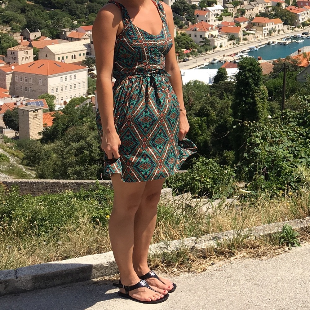Dress - Picture 2 of 2